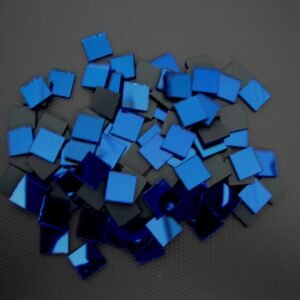 Royal blue mirror glass 1×1 cm, 1.5 mm thick, 300 pieces.