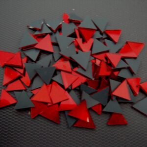 Mosaic 300 pieces triangular Red mirror glass, 1x1x1 cm.