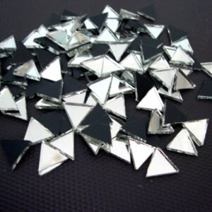 Mosaic 300 pieces triangular Silver mirror glass, 1x1x1 cm.