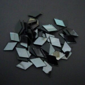 Mosaic 200 pieces Diamond shaped Grey mirror glass, 1x 2 cm.
