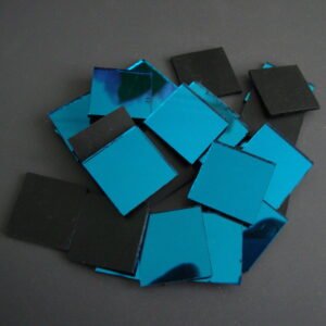 Mosaic 100 pieces Square shaped Turquoise mirror glass, 2 x 2 cm.