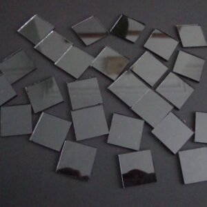 Mosaic 100 pieces Square shaped GREY mirror glass, 2 x 2 cm.