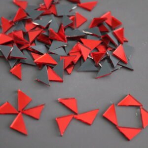 Mosaic 500 pieces triangular Red mirror glass, 1x1x1.5 cm.